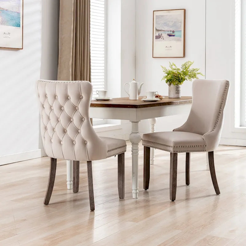 Chaise de salle à manger à dossier cabriolet avec surpiqûres et clous décoratifs