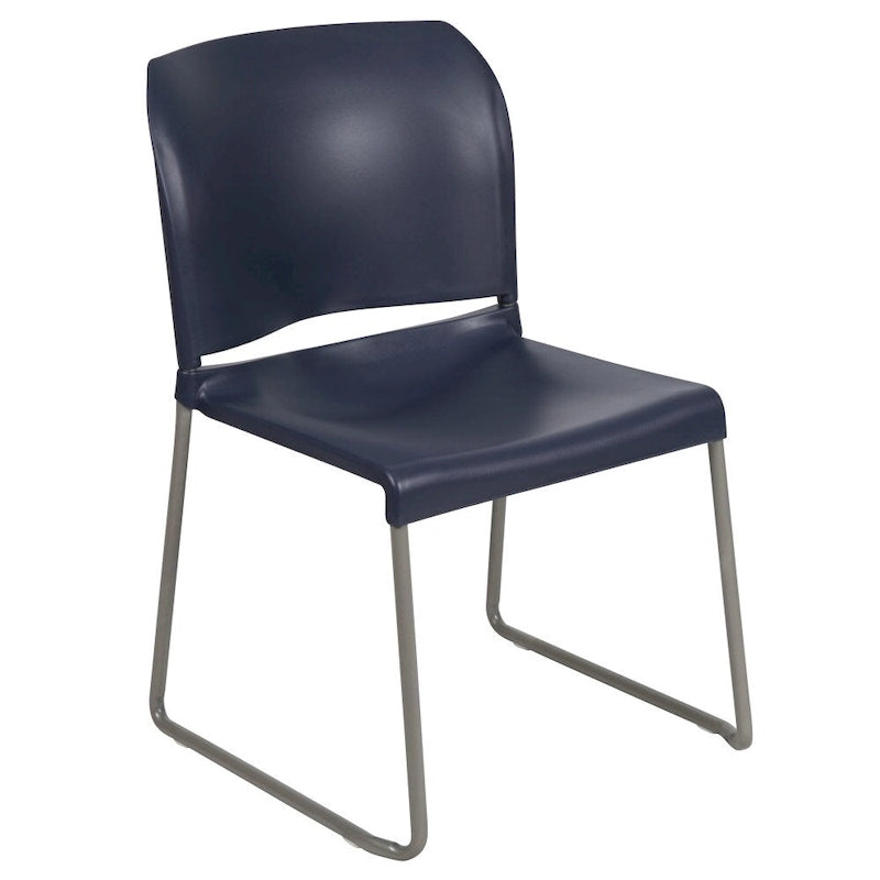 Chaise empilable ergonomique à dossier plein avec piétement luge thermolaqué, capacité de 399 kg